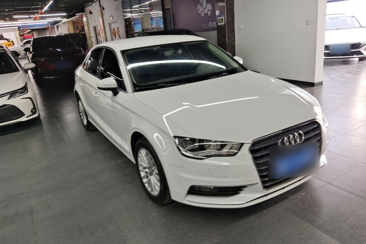 Audi A3 2017 car image #4