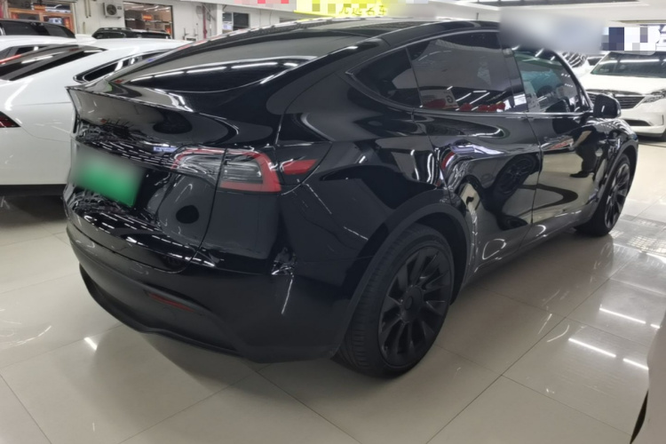 Tesla Model Y 2023 #5 Tesla Model Y 2023 immagine di auto #5