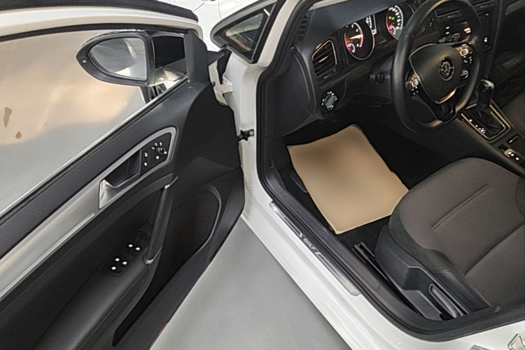 Volkswagen Golf 2019 #16 Volkswagen Golf 2019 car image #16