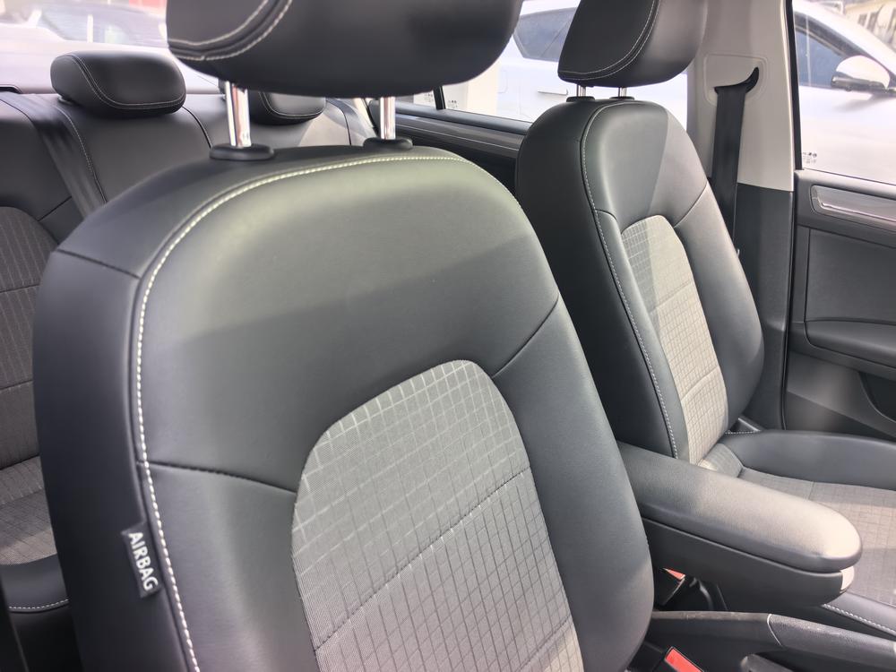 Volkswagen Santana 2018 car image #21