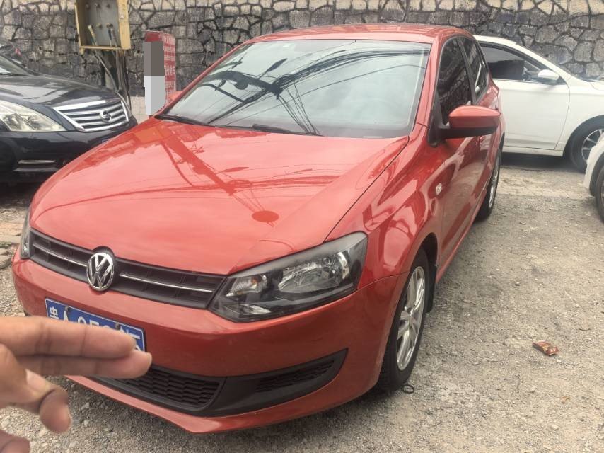 Volkswagen Polo 2013 Volkswagen Polo 2013 car image