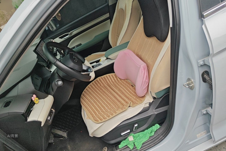 GEELY Emgrand L HiP 2022 صورة سيارة #17