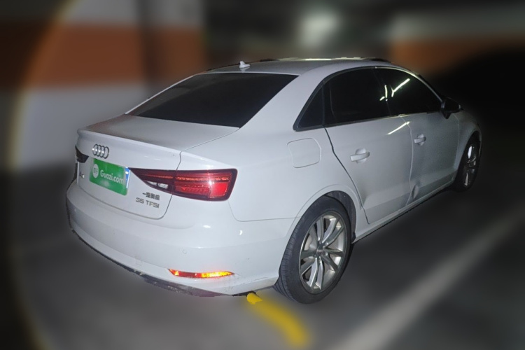 Audi A3 2018 immagine di auto #5