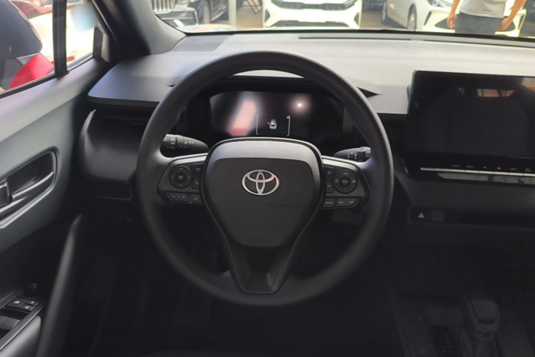 Toyota Corolla Cross 2026 #11 Toyota Corolla Cross 2026 car image #11