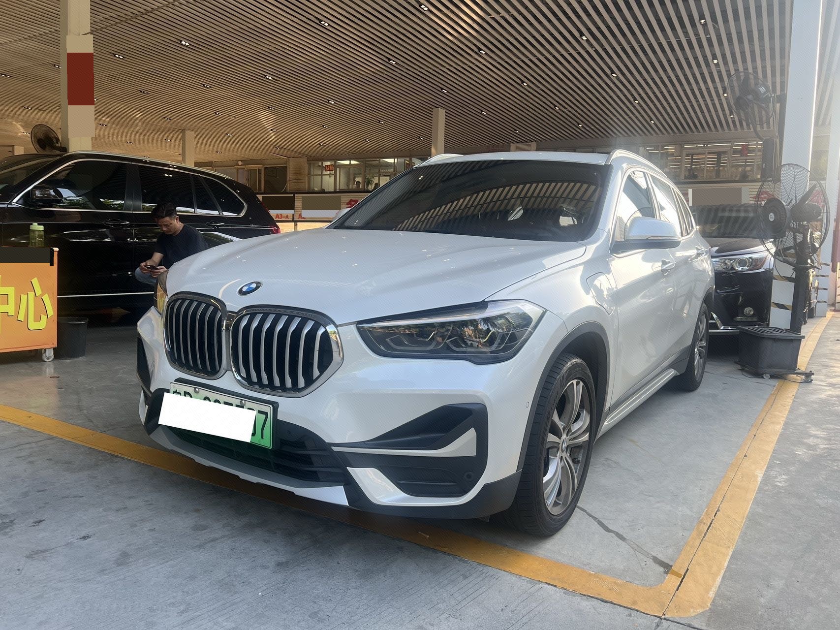 宝马 宝马X1新能源 2020 宝马 宝马X1新能源 2020 汽车图片