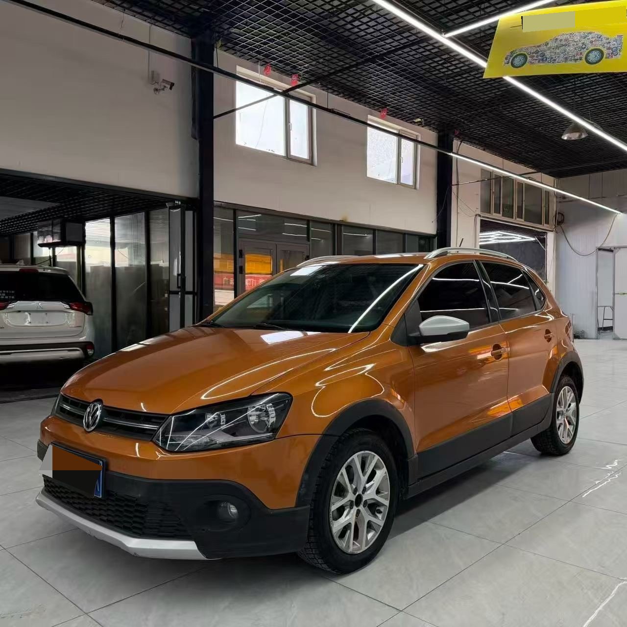 Volkswagen Polo 2015 car image 