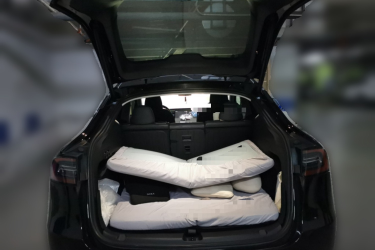 Tesla Model Y 2023 #21 Tesla Model Y 2023 car image #21