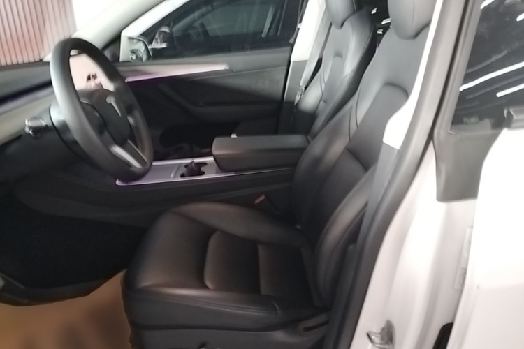 Tesla Model Y 2022 #15 Tesla Model Y 2022 car image #15