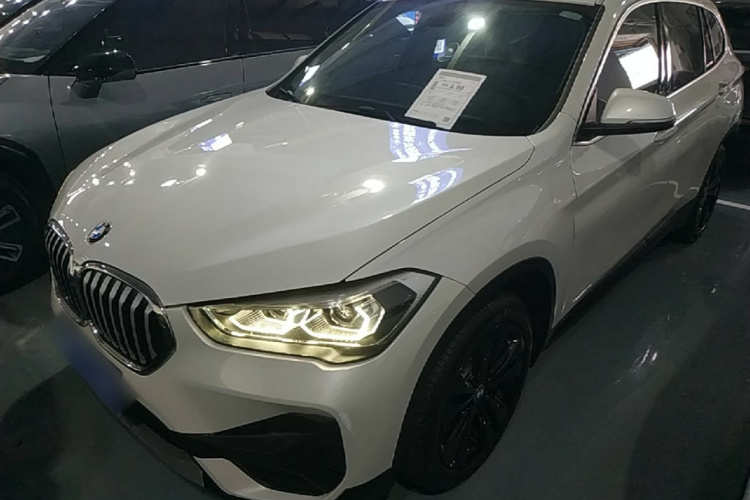 BMW X1 2021 #2 BMW X1 2021 car image #2