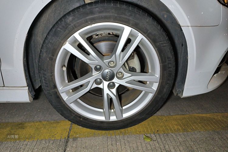 Audi A3 2018 изображение автомобиля #9