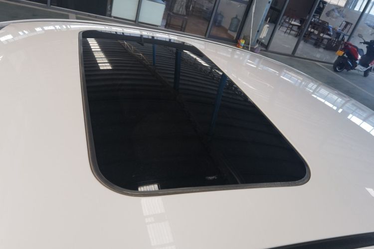GEELY Binray 2018 car image #25