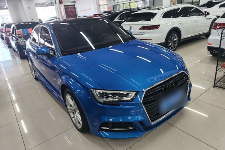 Audi A3 2019 car image #4