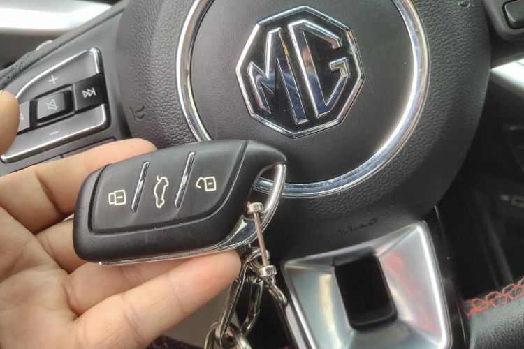 MG 5 2023 imagen de coche #14