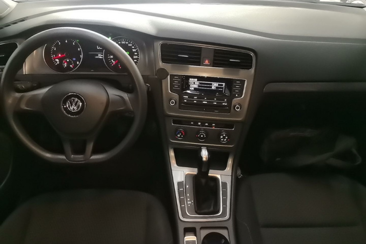 Volkswagen Golf 2016 car image #10