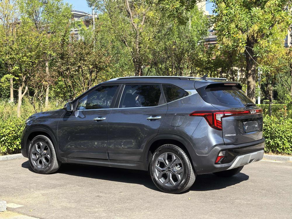 Kia Seltos 2023 #4 Kia Seltos 2023 car image #4