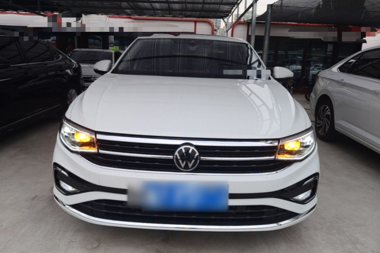 Volkswagen Bora 2024 صورة سيارة #3
