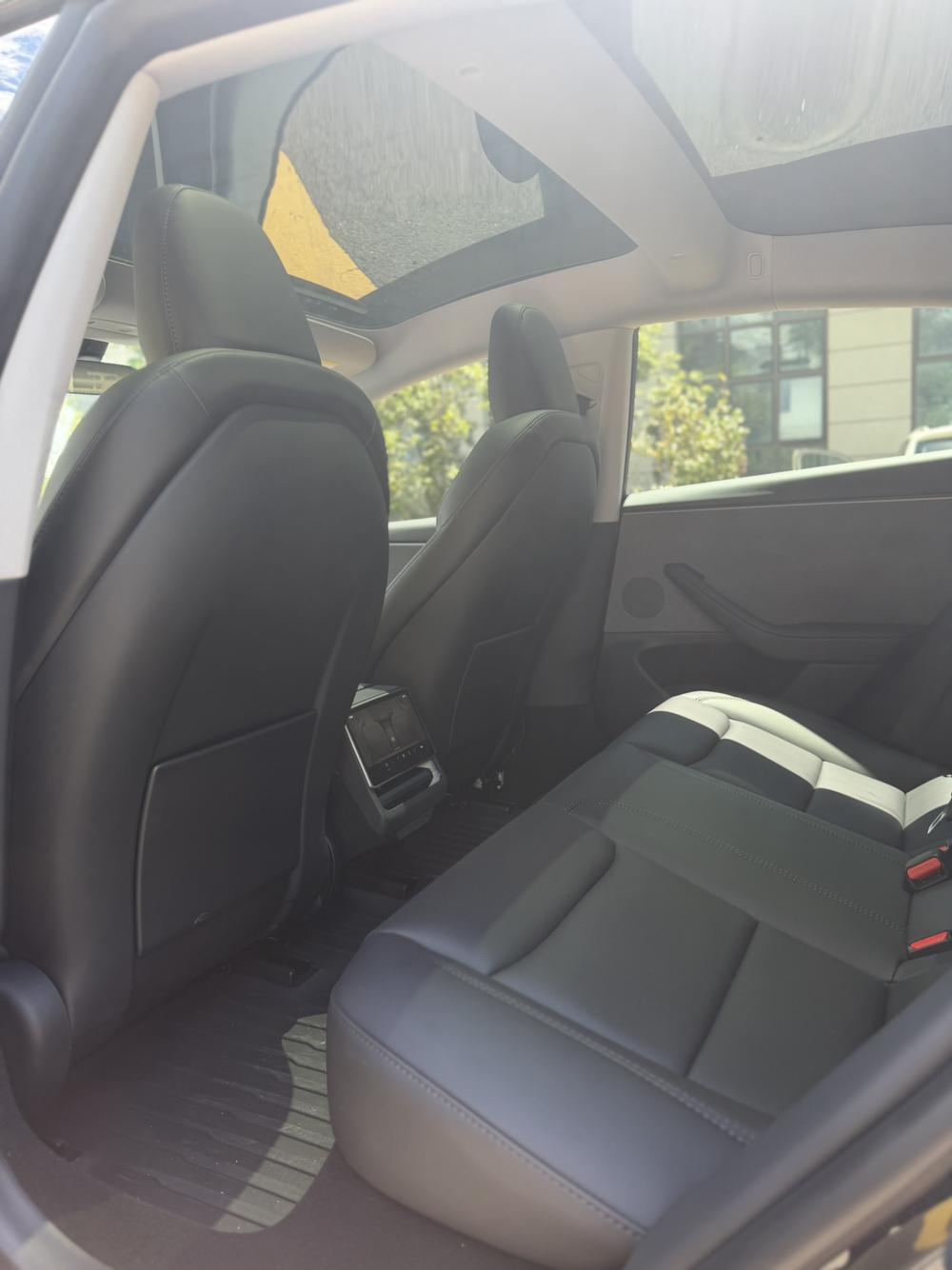 Tesla Model 3 2026 immagine di auto #17
