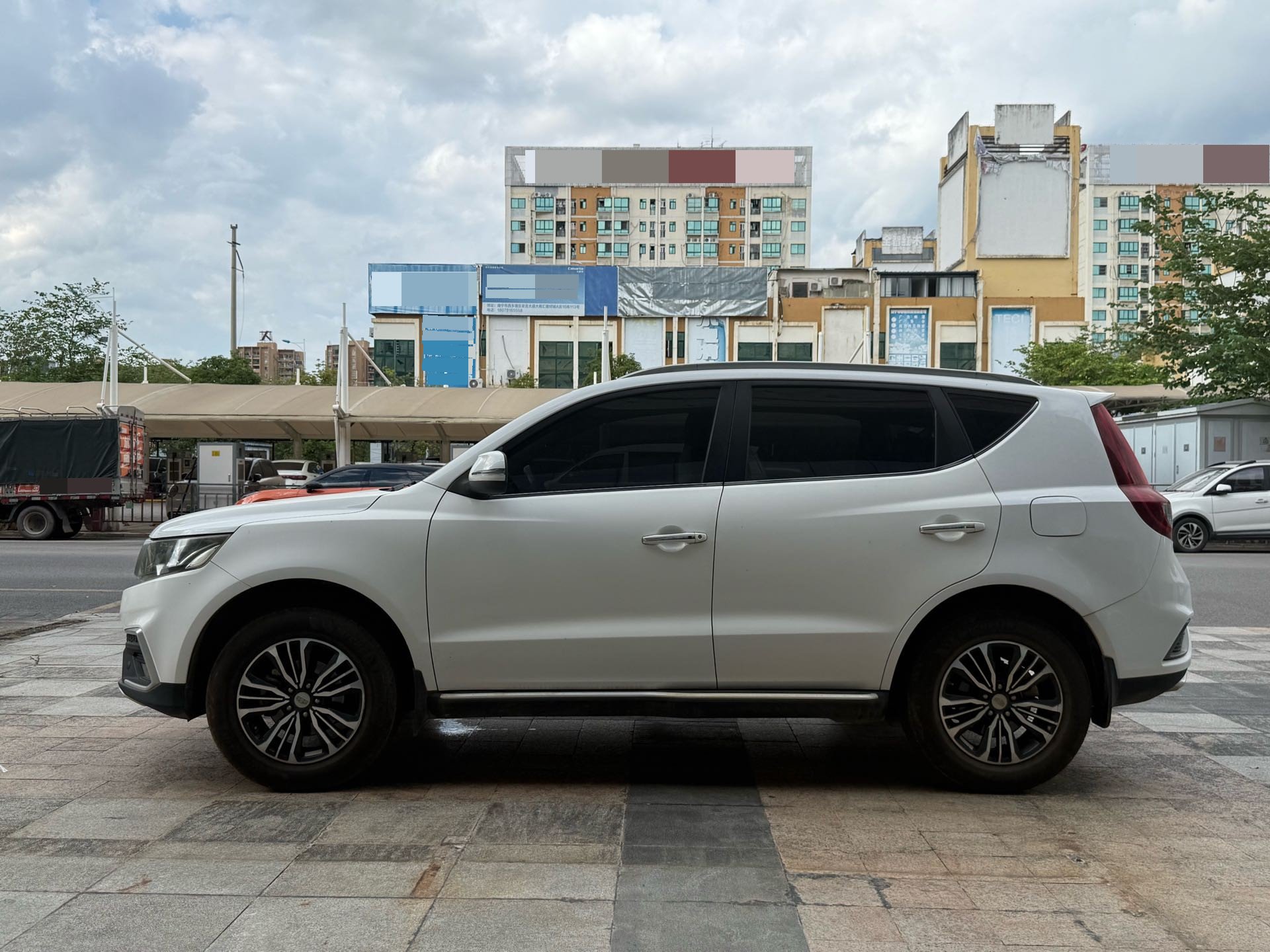 GEELY Vision X6 2018 car image #7