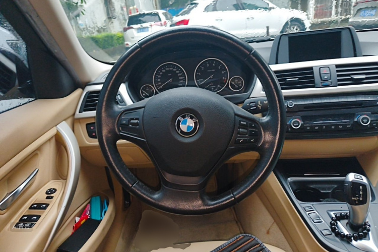 BMW 3 Series 2015 immagine di auto #12