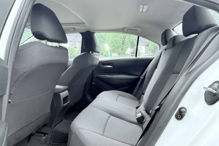 Toyota Corolla 2019 #10 Toyota Corolla 2019 car image #10