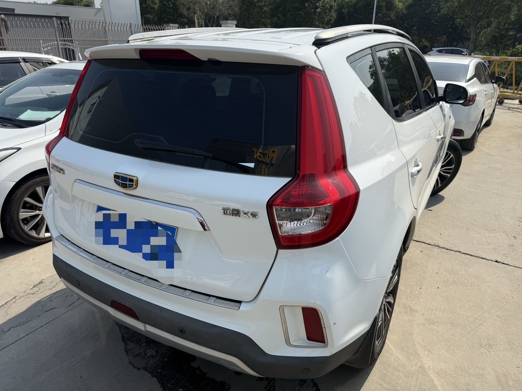 GEELY Vision X6 2016 #4 GEELY Vision X6 2016 car image #4