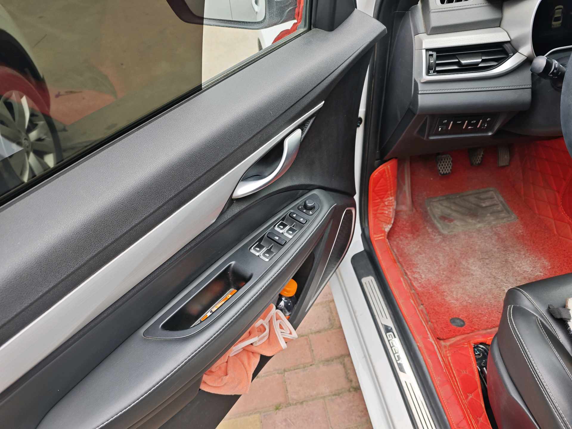 GEELY Emgrand 2019 imagen de coche #14