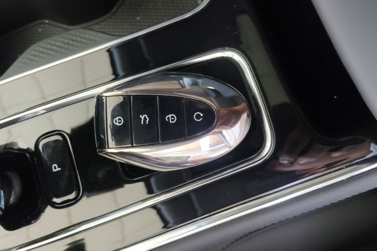 GEELY Emgrand 2025 #9 GEELY Emgrand 2025 car image #9