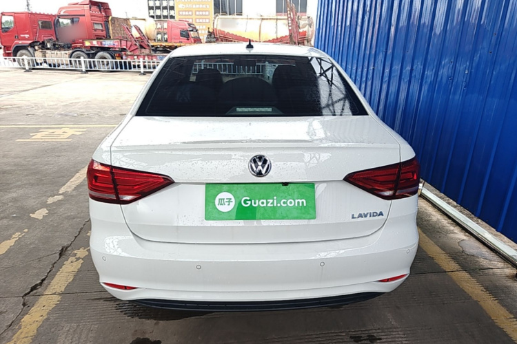 Volkswagen Lavida 2020 car image #6