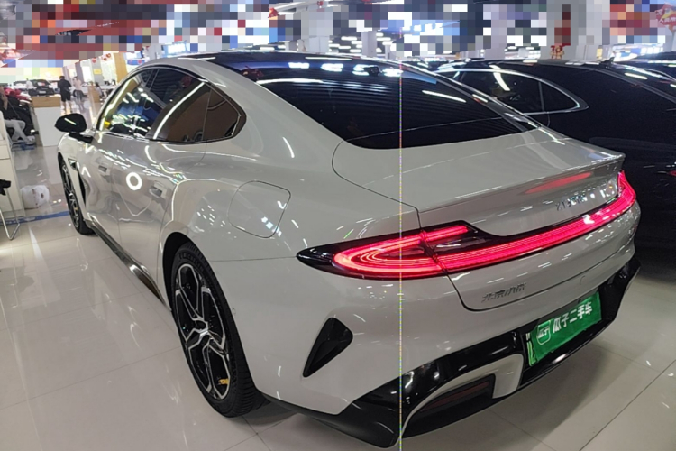 MI SU7 2024 car image #7