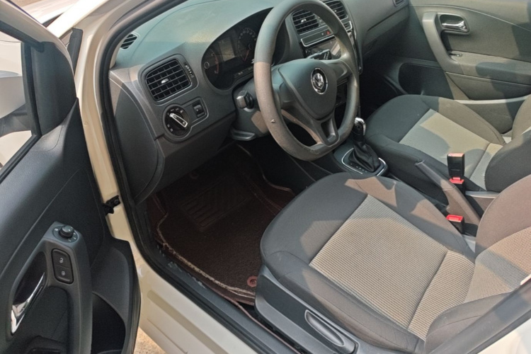 Volkswagen Polo 2017 #16 Volkswagen Polo 2017 car image #16
