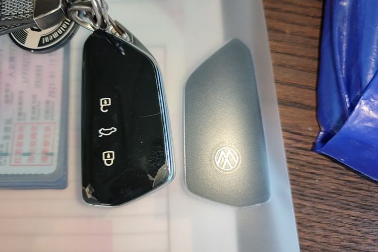 Volkswagen Golf 2021 car image #9
