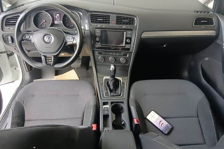 Volkswagen Golf 2018 #10 Volkswagen Golf 2018 car image #10