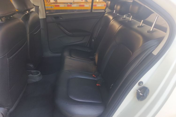 Volkswagen Santana 2019 #17 Volkswagen Santana 2019 car image #17