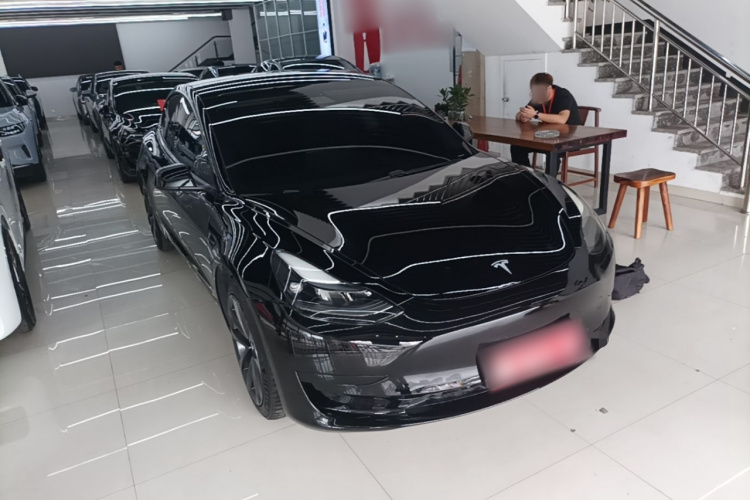 Tesla Model 3 2021 #4 Tesla Model 3 2021 car image #4
