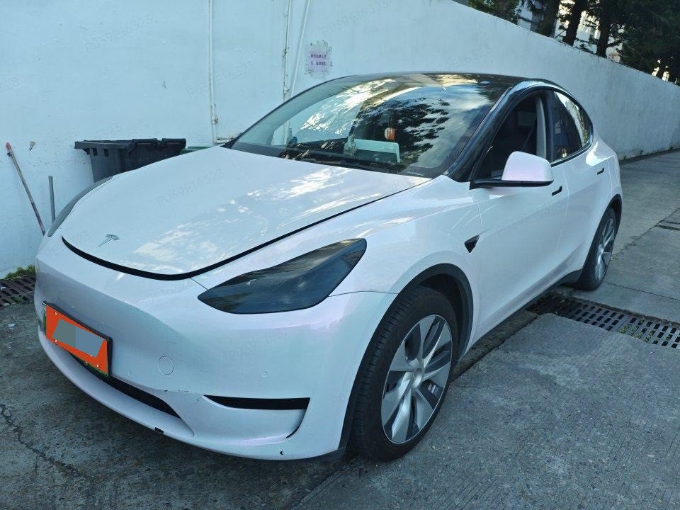 Tesla Model Y 2022 Tesla Model Y 2022 car image