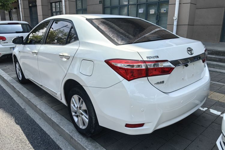 Toyota Corolla 2015 car image #6