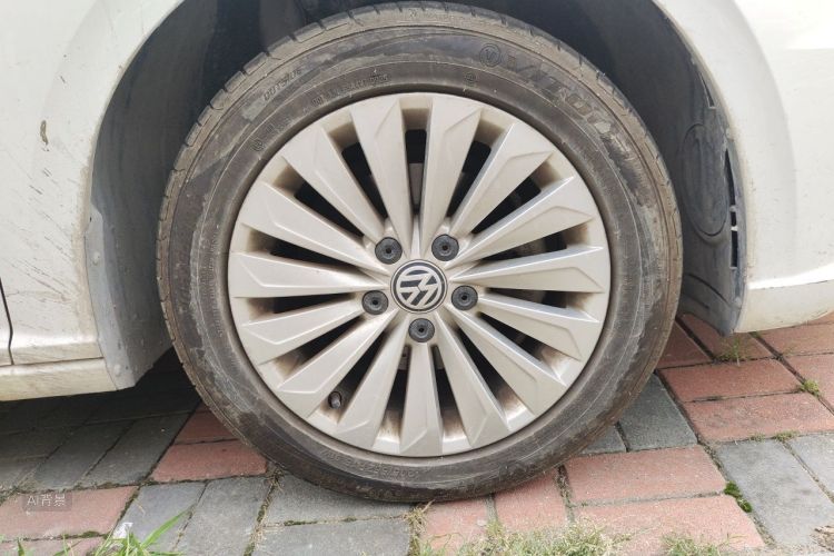 Volkswagen Lavida 2018 car image #9