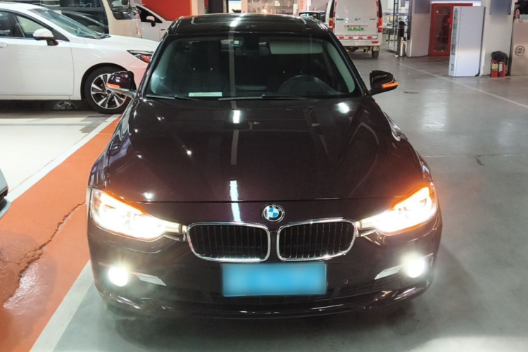 BMW 3 Series 2017 #3 BMW 3 Series 2017 car image #3
