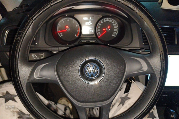 Volkswagen Lavida 2017 car image #12