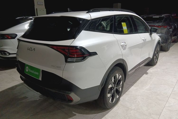 起亚 狮铂拓界 2022 汽车图片 #7