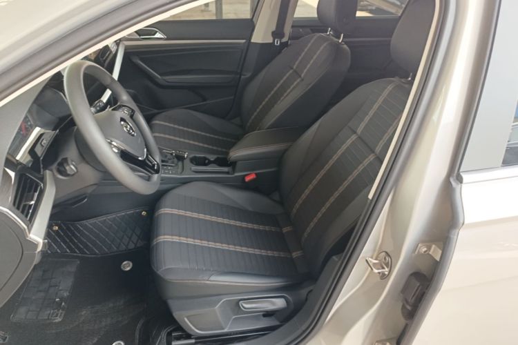 Volkswagen Lavida 2020 car image #15