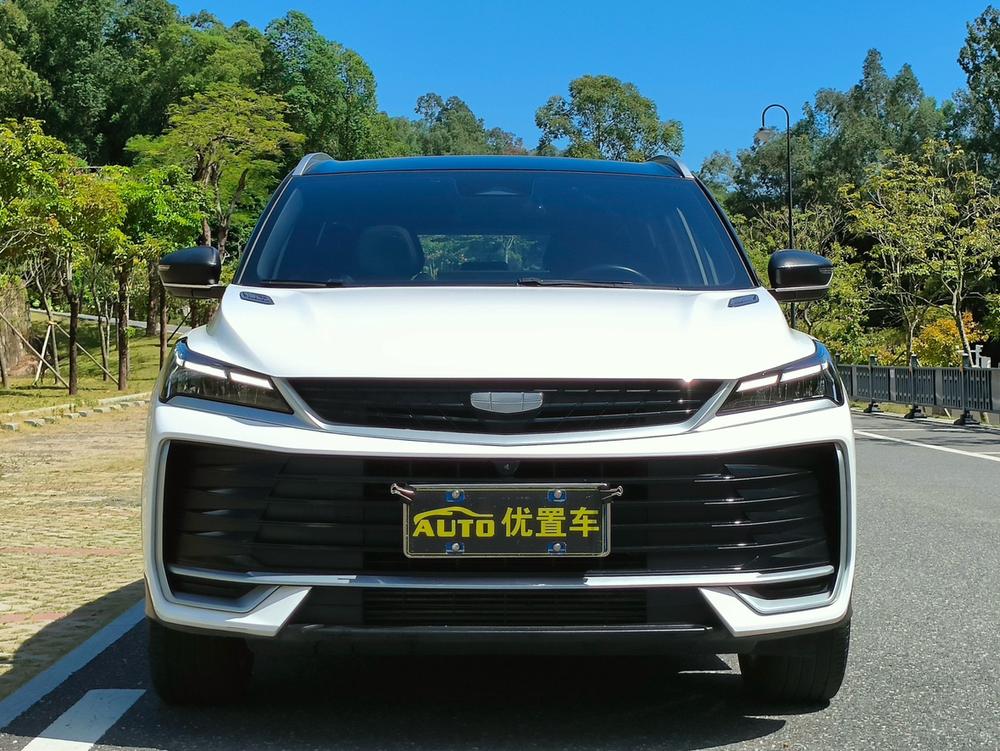 GEELY Coolray 2025 #2 GEELY Coolray 2025 car image #2