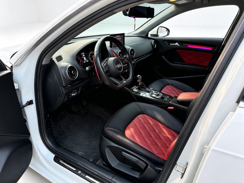 Audi A3 2018 car image #4
