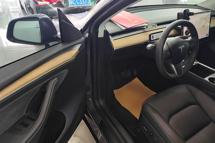 Tesla Model Y 2021 #16 Tesla Model Y 2021 immagine di auto #16