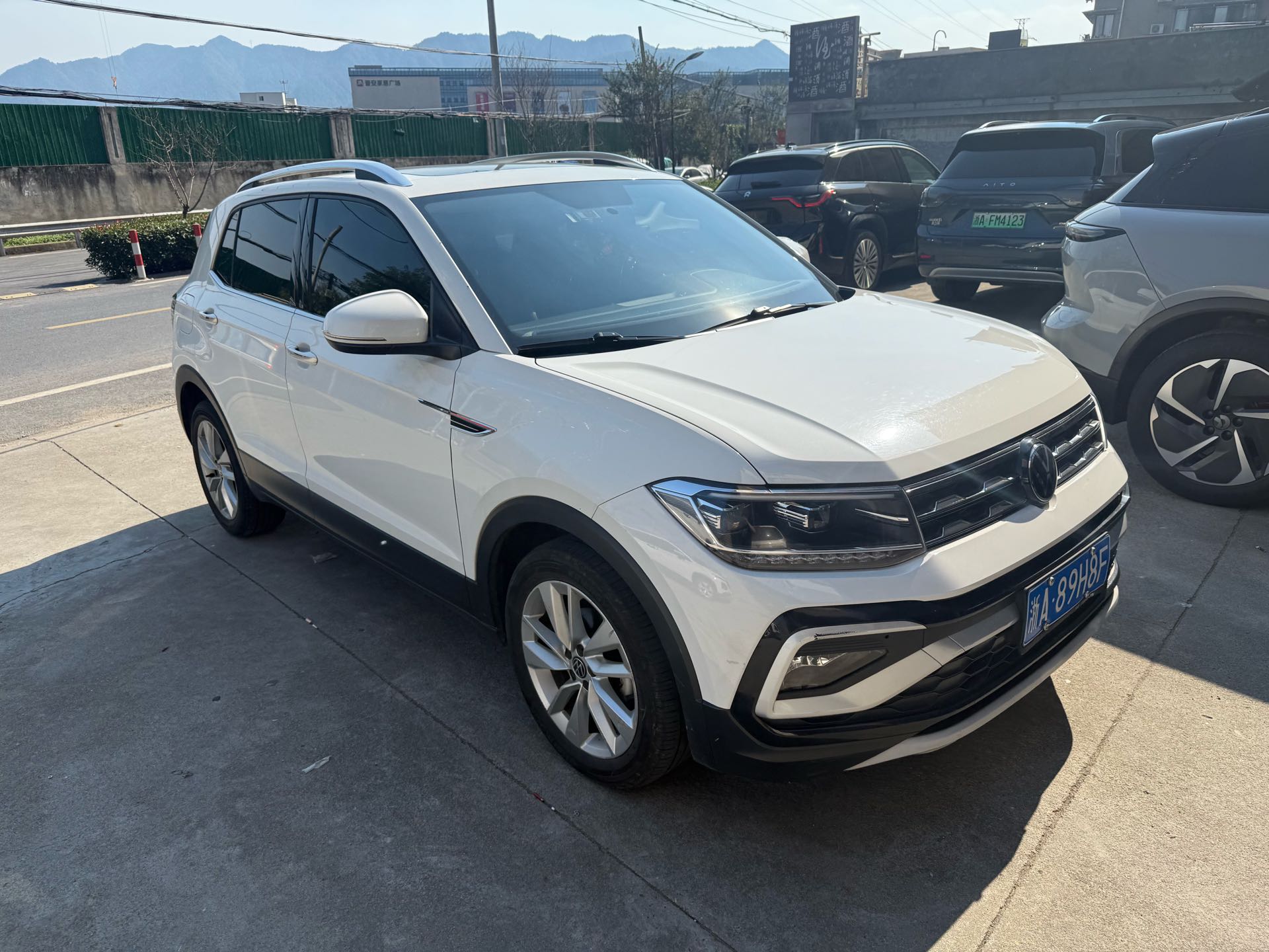 Volkswagen T-Cross 2021 #3 Volkswagen T-Cross 2021 car image #3