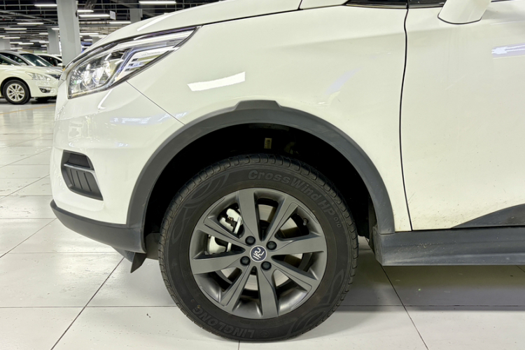 BYD Yuan New Energy 2020 immagine di auto #10