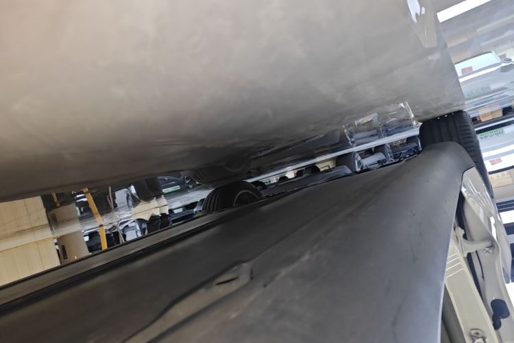 Tesla Model Y 2023 car image #26