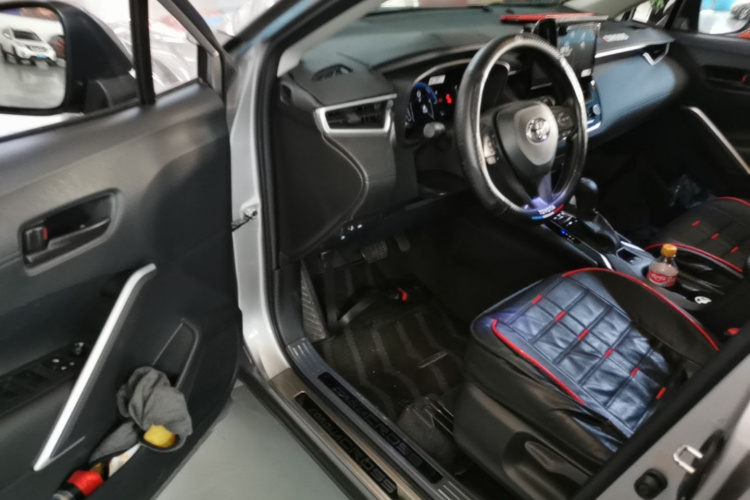 Toyota Corolla Cross 2023 immagine di auto #16