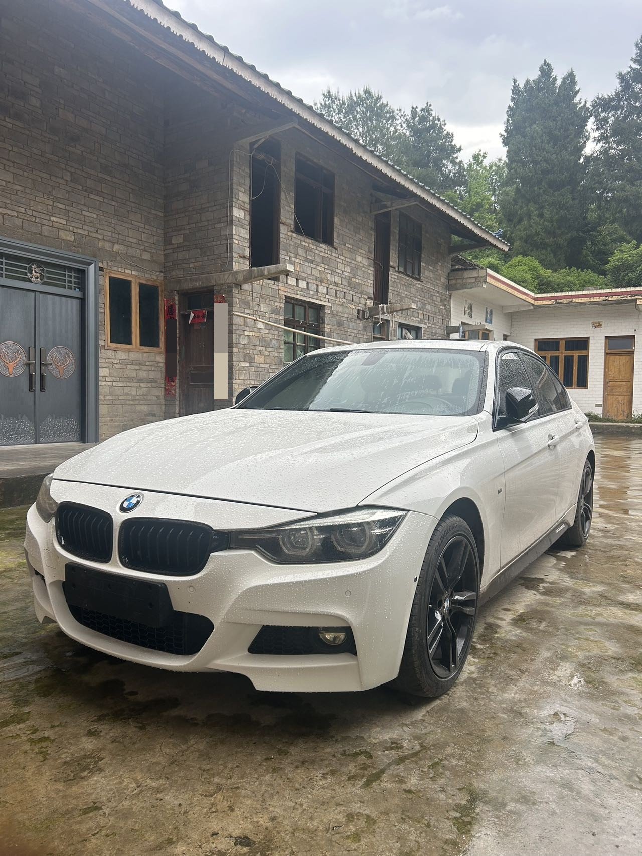 BMW 3 Series 2019 BMW 3 Series 2019 car image