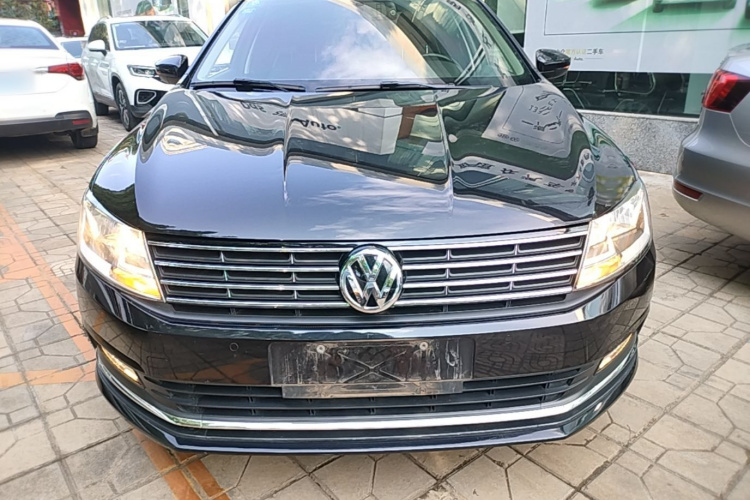 Volkswagen Lavida 2017 car image #3